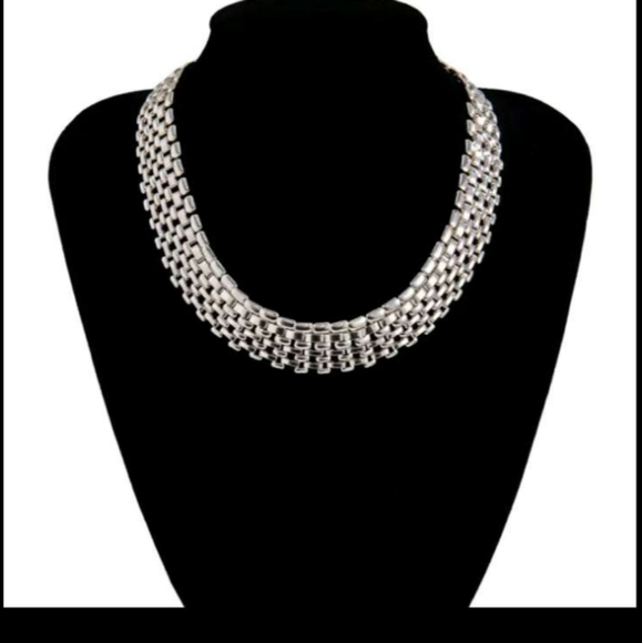 EXAGGERATED CHUNKY THICK CHAIN NECKLACE - Picture 3 of 5